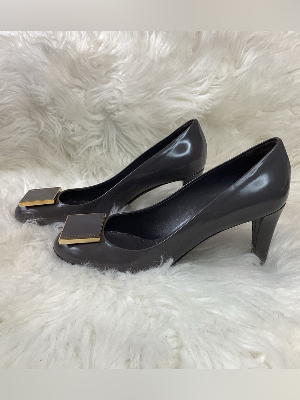 Louis Vuitton Gray Leather Round-Toe Pumps with Gold-Edged Toe Plaques